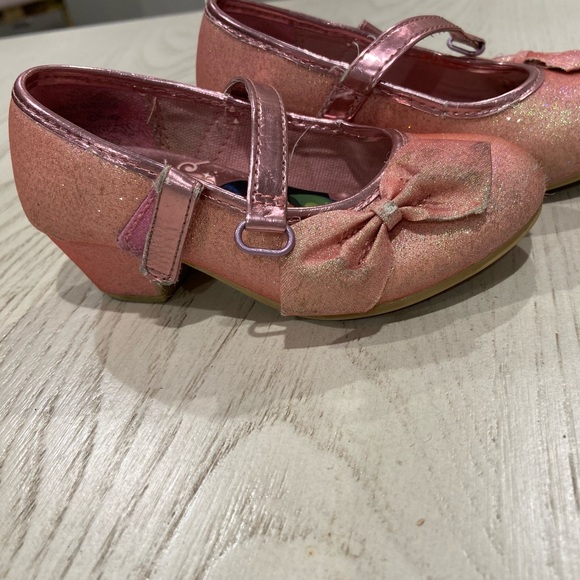DISNEY PRINCESS PINK BOW MINI HEEL SHOE SIZE 7 - Picture 4 of 5